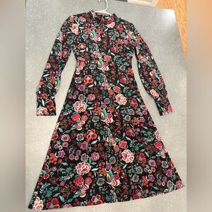 🌸 Vintage-Inspired Floral Midi Dress 🌸